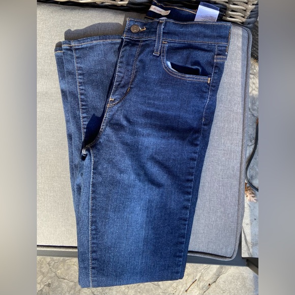 Levi’s 720 Highrise Super Skinny Women's Jeans- Size 28x30 - Picture 4 of 6